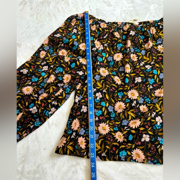 Ana Floral Off-Shoulder Top - Picture 5 of 8
